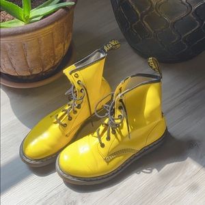 Dr. Martens 1460 8-eye Boots